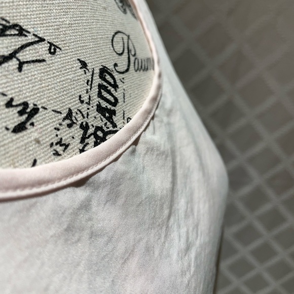 Chico’s Elegant Petal Pink Sleeveless Shell Top Size 1 - Picture 5 of 9